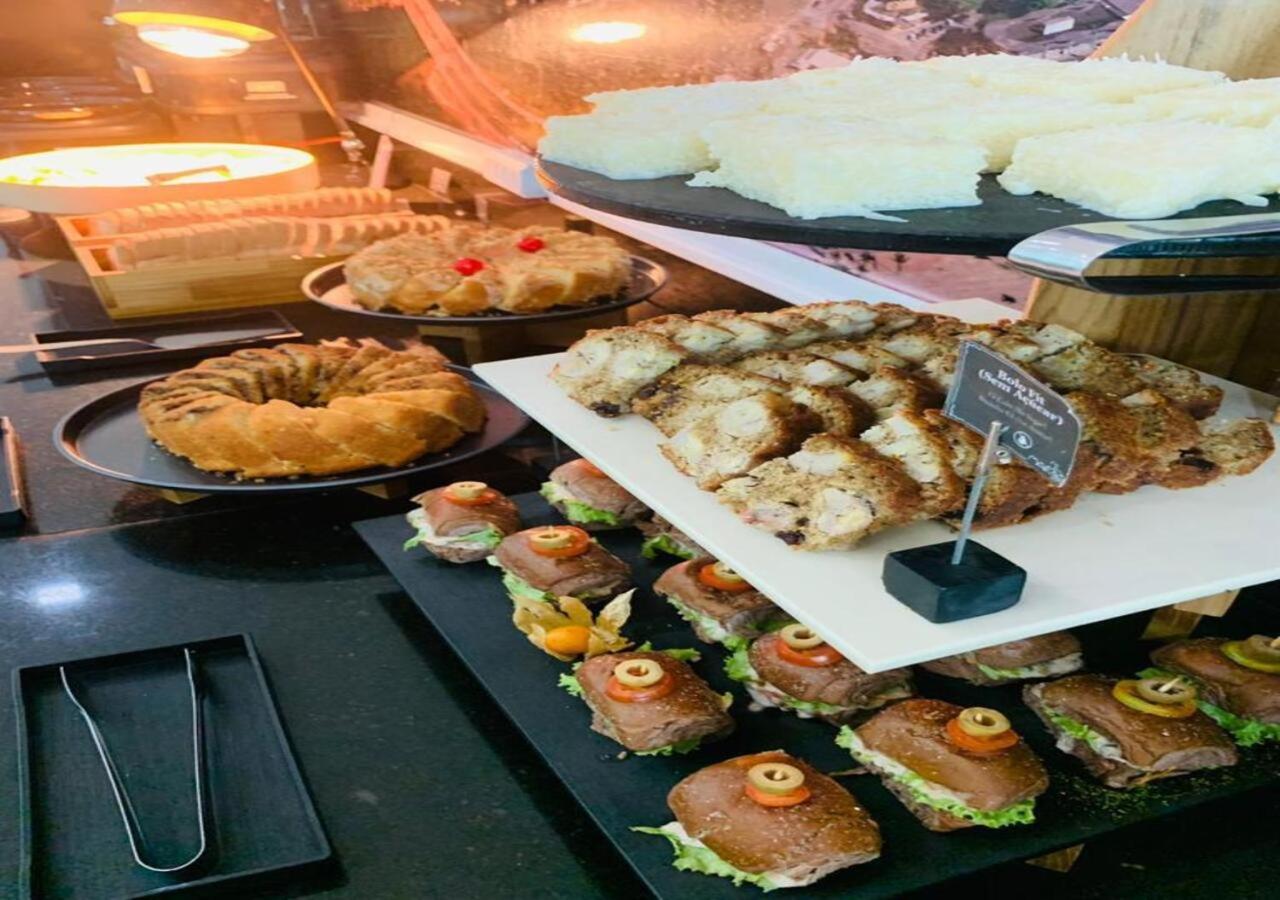 Alameda Vitoria Hotel Luaran gambar