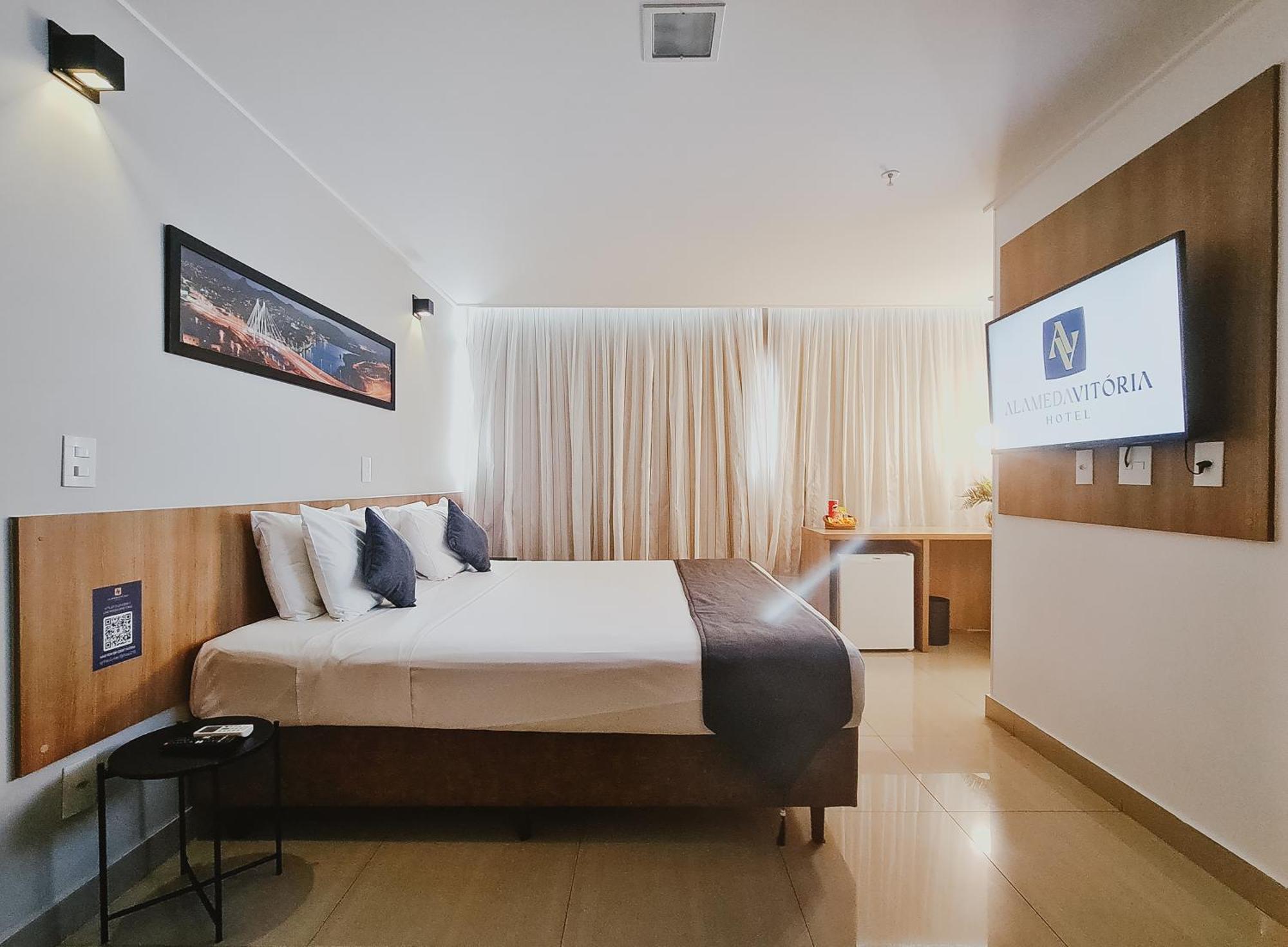 Alameda Vitoria Hotel Luaran gambar