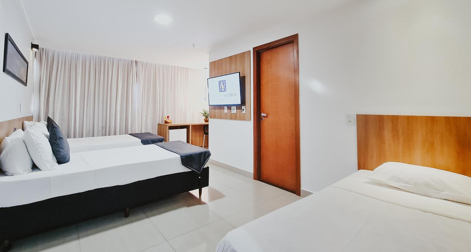 Alameda Vitoria Hotel Luaran gambar