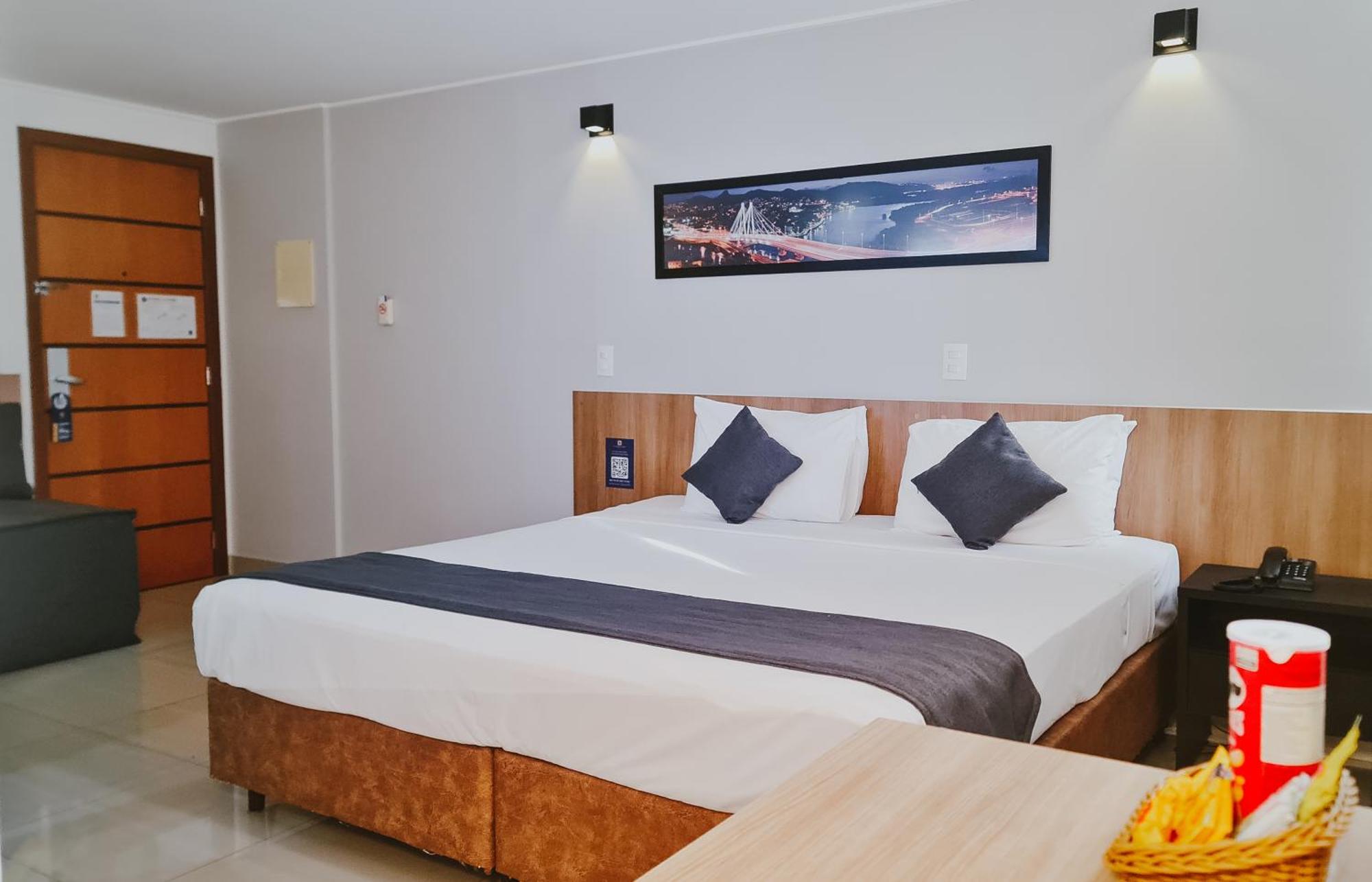 Alameda Vitoria Hotel Luaran gambar