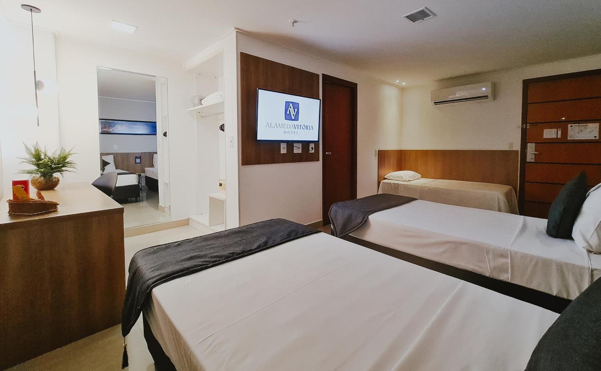 Alameda Vitoria Hotel Luaran gambar