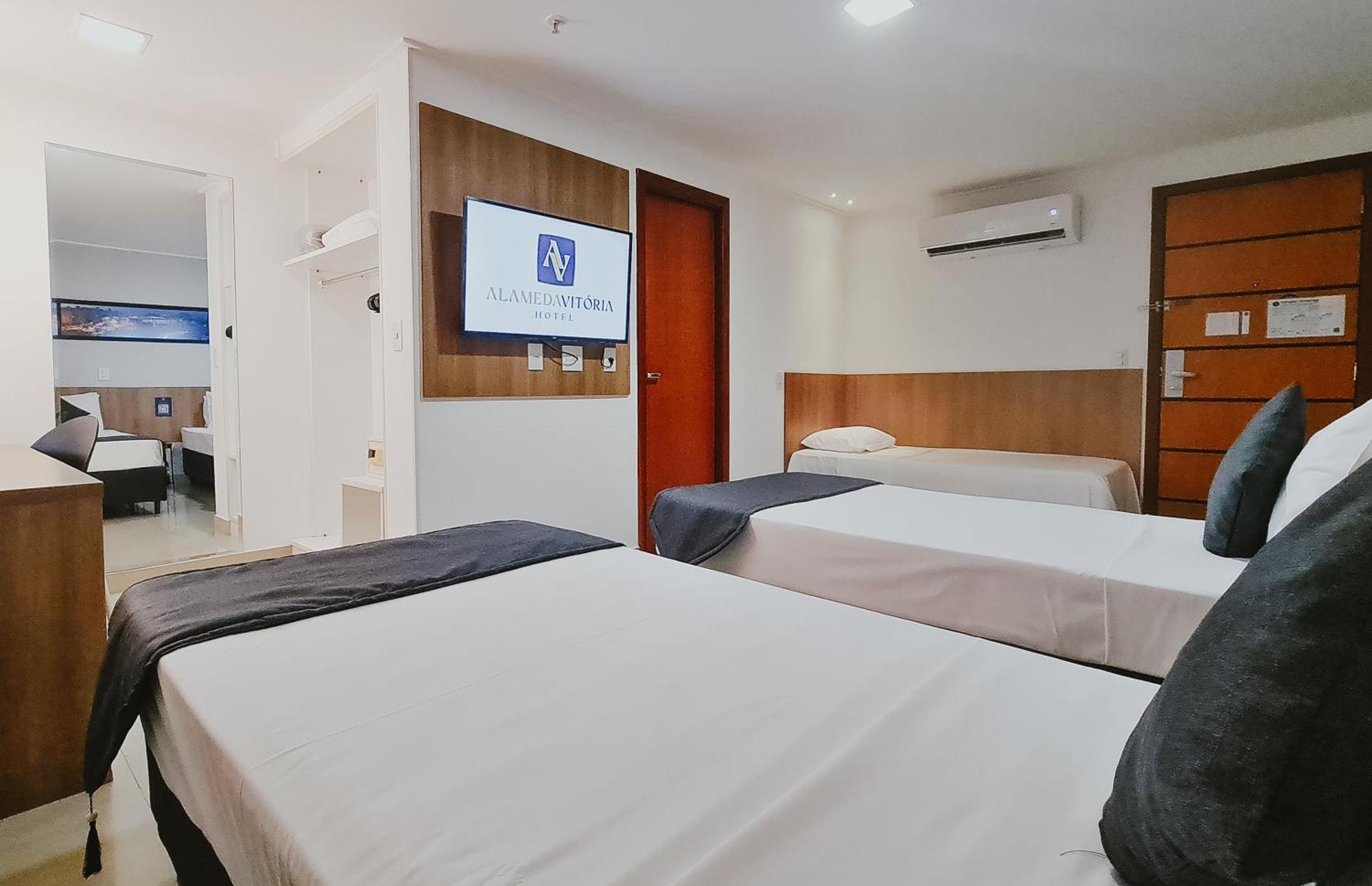 Alameda Vitoria Hotel Luaran gambar