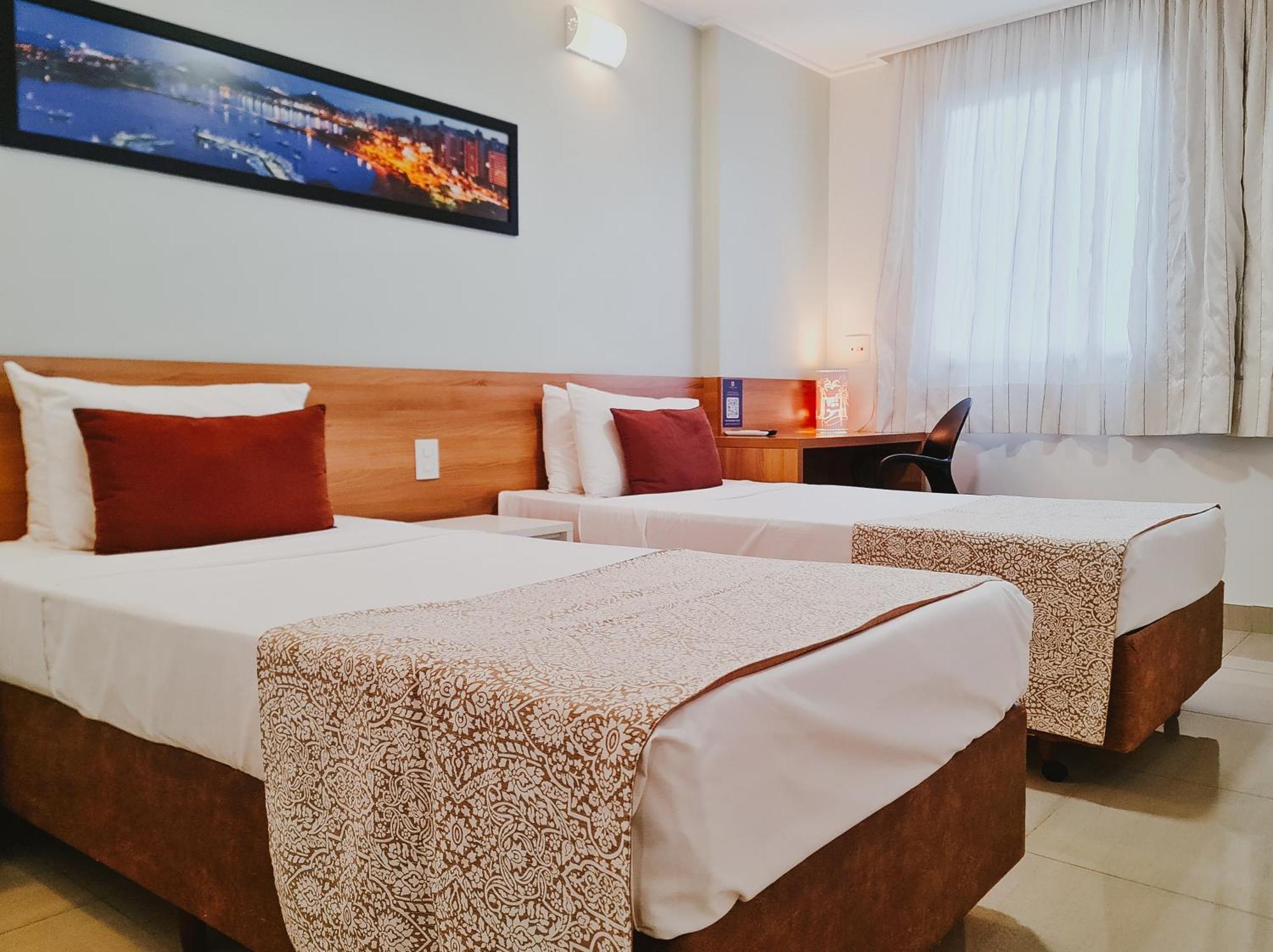 Alameda Vitoria Hotel Luaran gambar