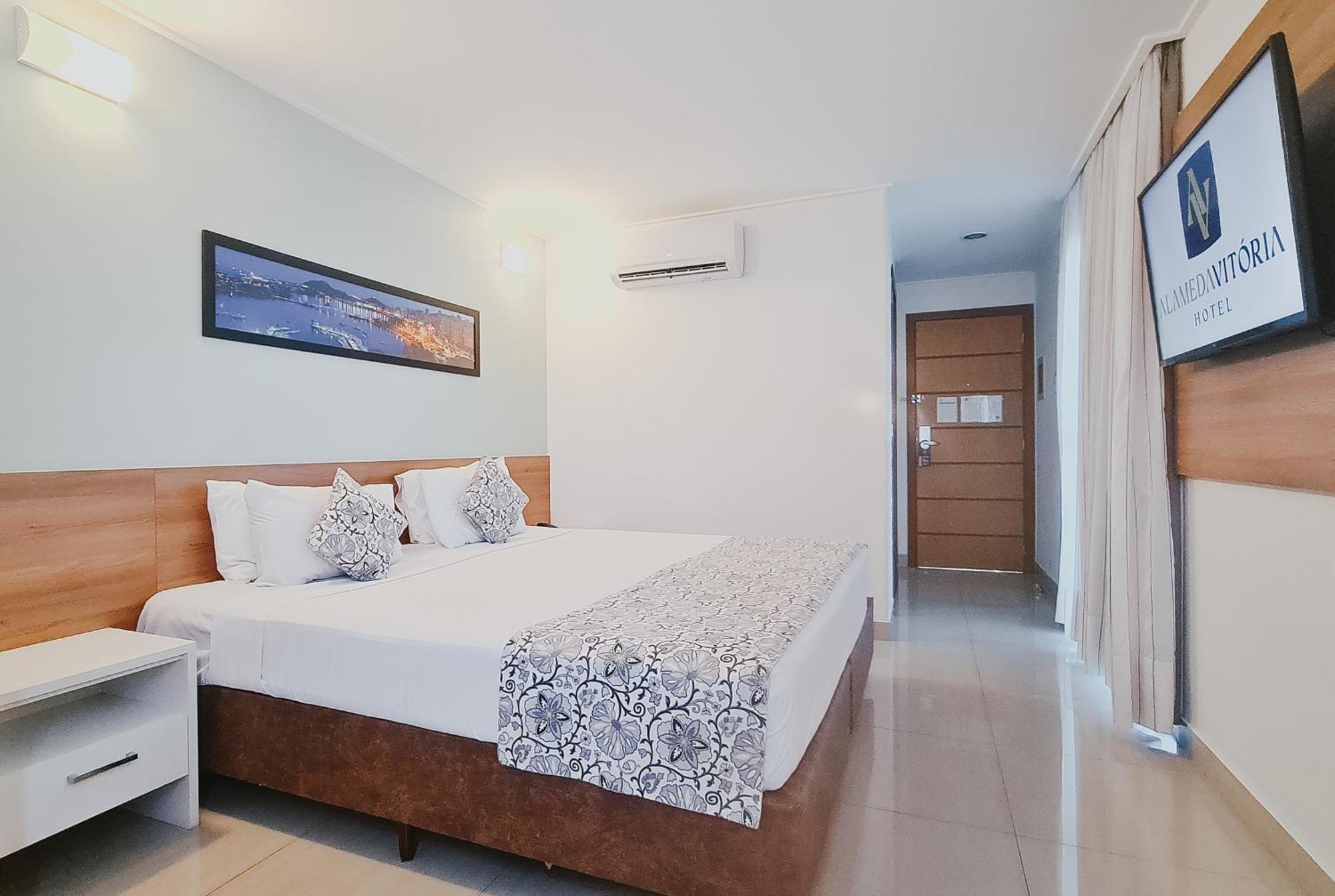 Alameda Vitoria Hotel Luaran gambar