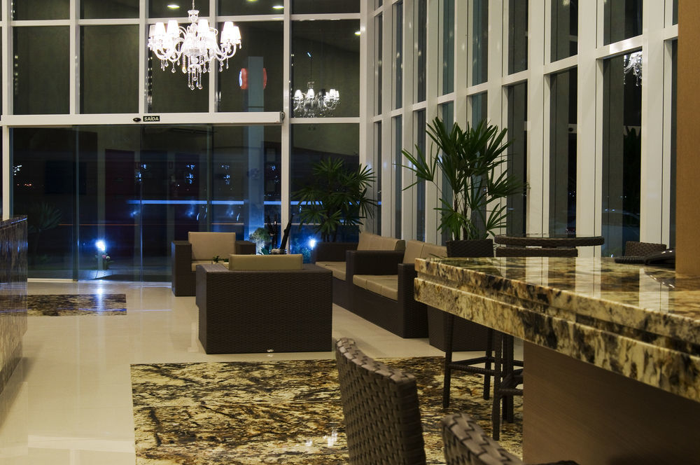 Alameda Vitoria Hotel Luaran gambar
