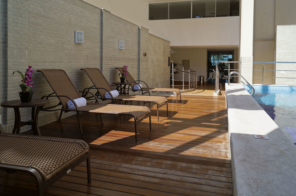Alameda Vitoria Hotel Luaran gambar